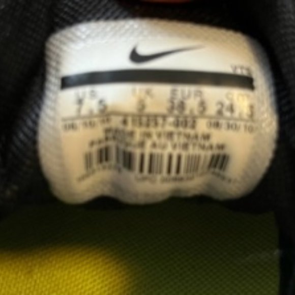 Nike sneakers pink and grey size 7.5 - Picture 6 of 6